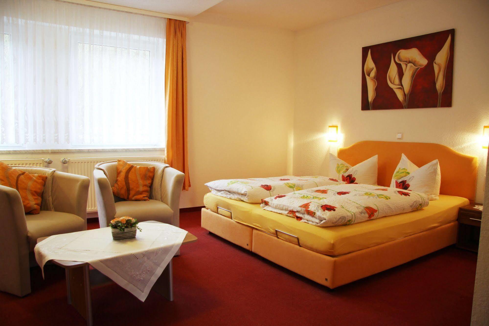 Zum Buergergarten Hotel 3*